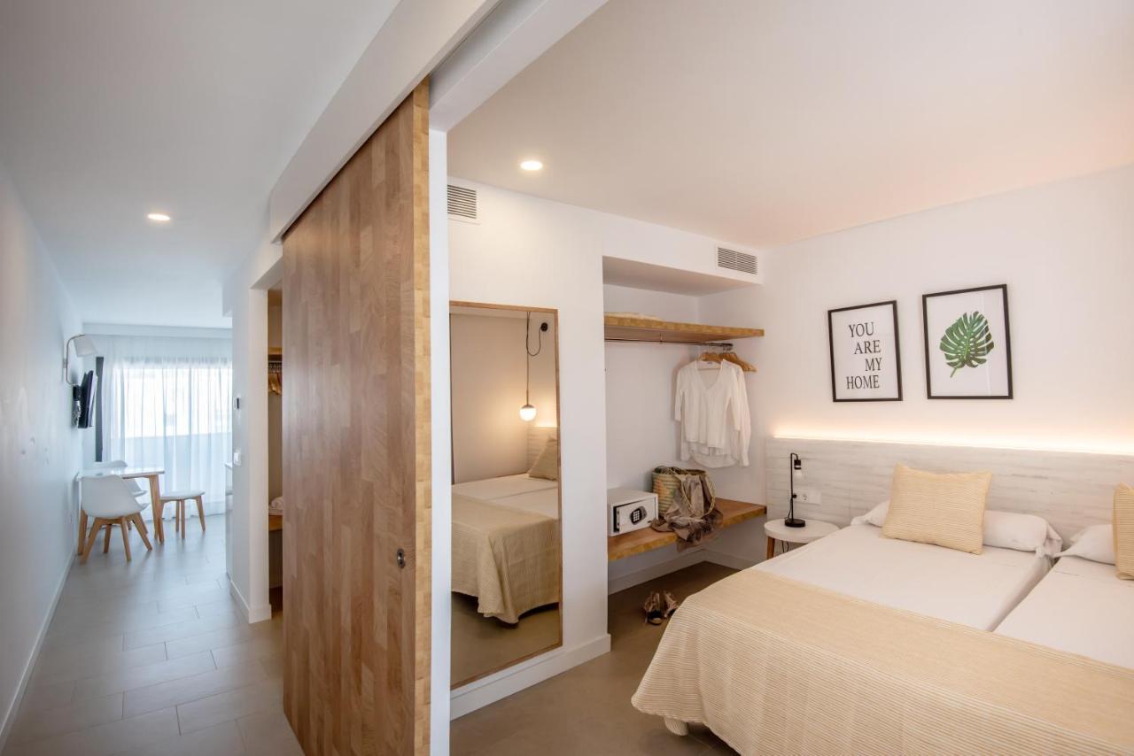 Apartamentos Top Secret Prestige Es Pujols - Formentera Vacaciones المظهر الخارجي الصورة