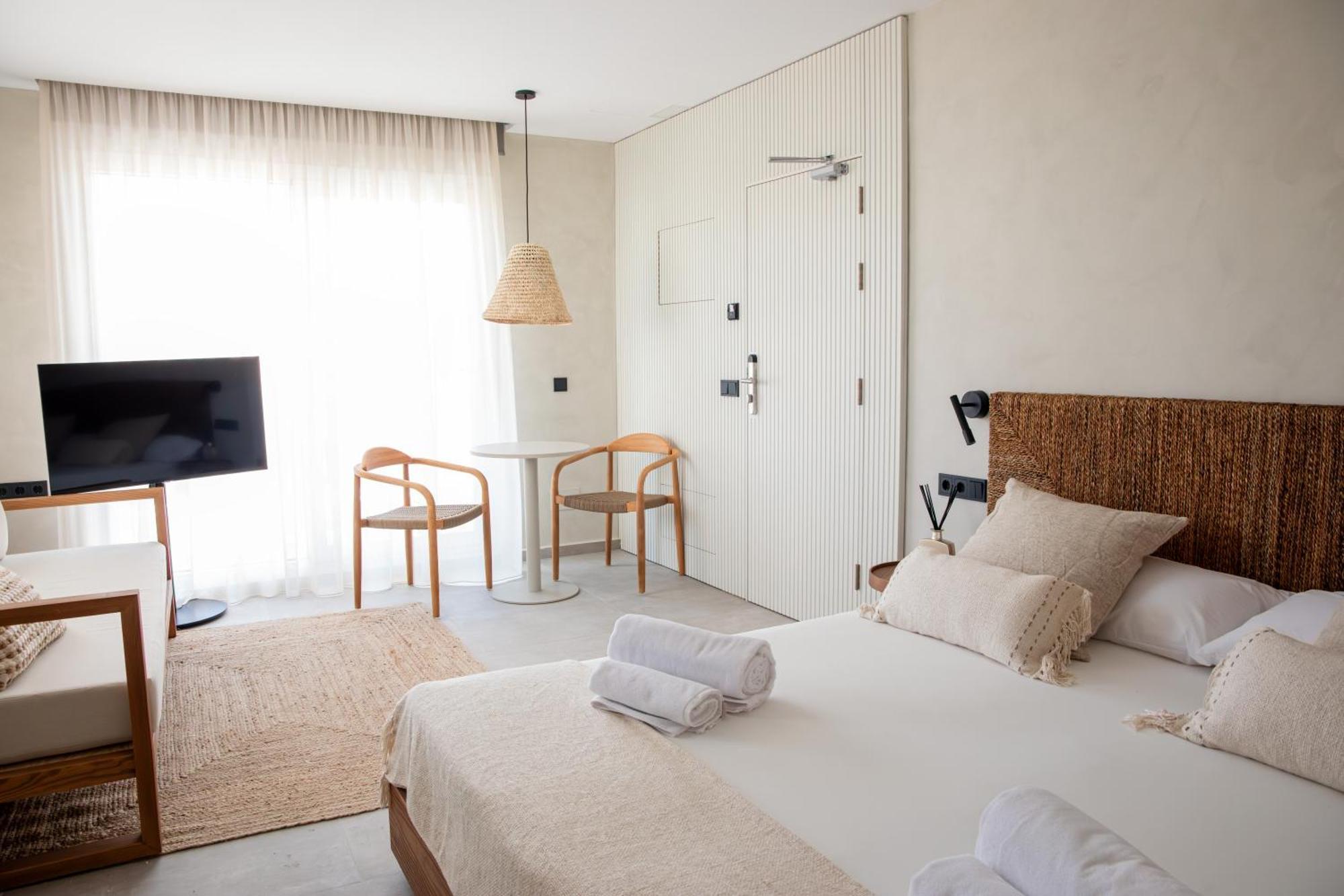 Apartamentos Top Secret Prestige Es Pujols - Formentera Vacaciones المظهر الخارجي الصورة